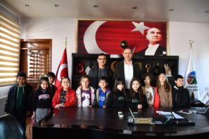 ÇAMLIYAYLA BELEDİYE BAŞKANINA ANLAMLI ZİYARET